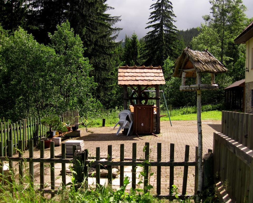 Penzion Adam Adamov  Экстерьер фото